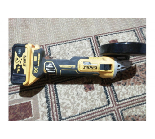 Угловая шлифмашина DEWALT 18В XR DCG405N