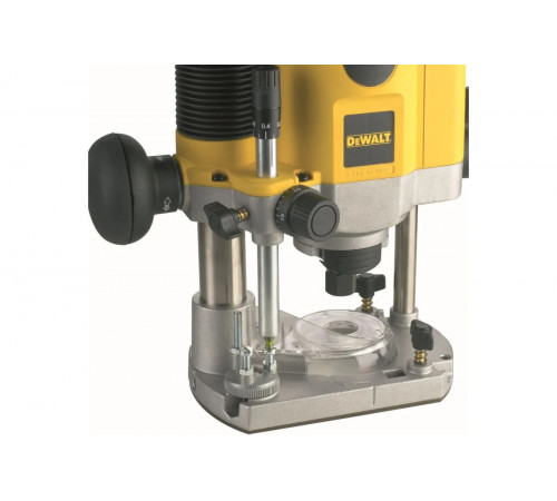 Фрезер DEWALT DW 621 K