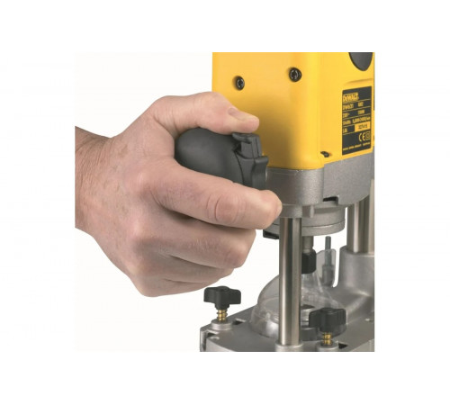 Фрезер DEWALT DW 621 K