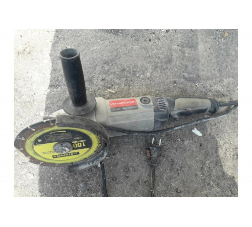 Угловая шлифмашина Интерскол УШМ 180/1800 М 59.1.1.00