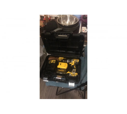 Бесщеточная ударная дрель-шуруповерт DEWALT DCD796P2