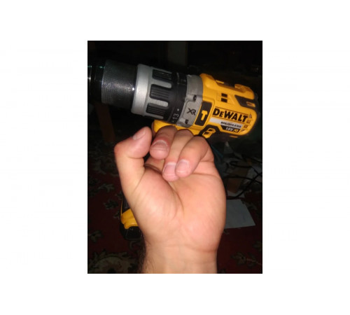 Бесщеточная ударная дрель-шуруповерт DEWALT DCD796P2