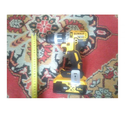 Бесщеточная ударная дрель-шуруповерт DEWALT DCD796P2