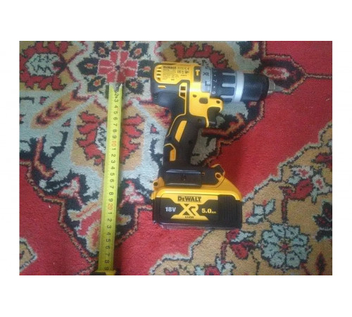 Бесщеточная ударная дрель-шуруповерт DEWALT DCD796P2