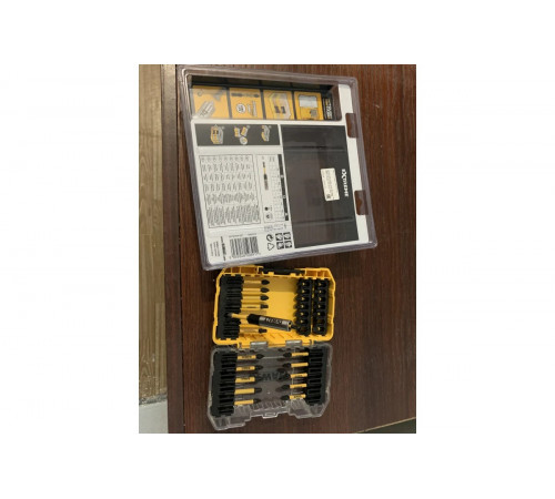 Набор бит и насадок FLEXTORQ 31 предмет DEWALT DT70737T-QZ
