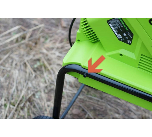 Садовый электрический измельчитель с контейнером GreenWorks GACSB 2206707 Садовый электрический измельчитель с контейнером GreenWorks GACSB 2206707