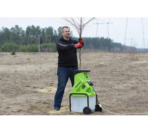 Садовый электрический измельчитель с контейнером GreenWorks GACSB 2206707 Садовый электрический измельчитель с контейнером GreenWorks GACSB 2206707