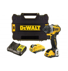 Шуруповерт DEWALT 12 В XR DCF601D2-QW