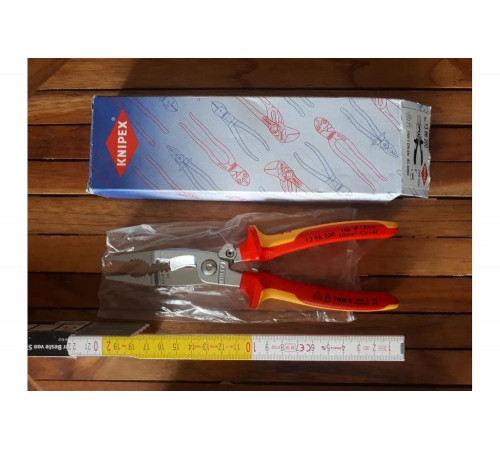 Инструмент для снятия изоляции KNIPEX KN-1396200 Инструмент для снятия изоляции KNIPEX KN-1396200