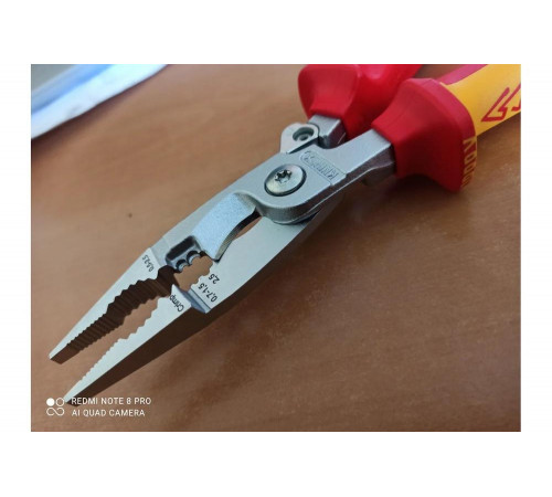 Инструмент для снятия изоляции KNIPEX KN-1396200 Инструмент для снятия изоляции KNIPEX KN-1396200