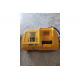 Универсальное зарядное устройство (18-54 В) DEWALT DCB118
