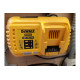 Универсальное зарядное устройство (18-54 В) DEWALT DCB118