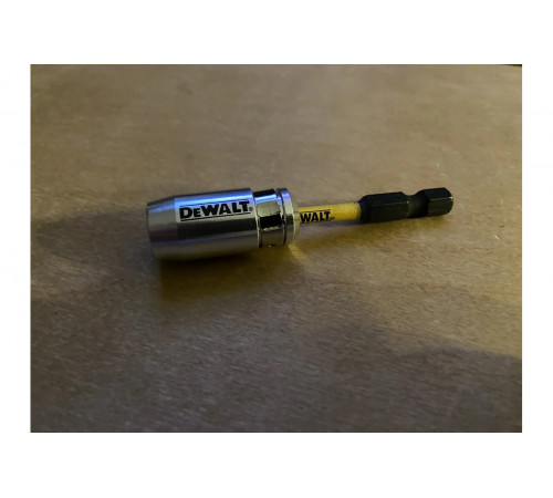 Биты Ph2, 57 мм, 2 шт + держатель MAGNETIC SCREW LOCK DEWALT DT70536T