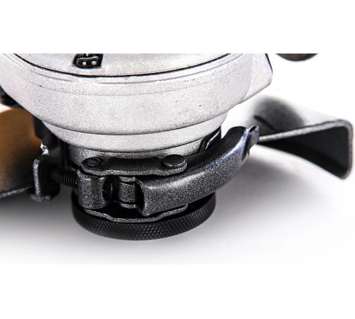 Угловая шлифмашина DEWALT D 28132C