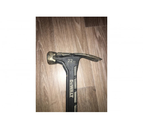 Молоток DEWALT одноэлементный, с прямым гвоздодером, 624 г DWHT0-51064