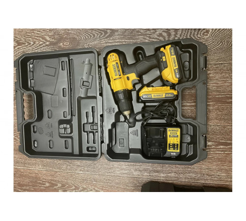 Дрель-шуруповерт DEWALT 2.0 Ач DCD771D2