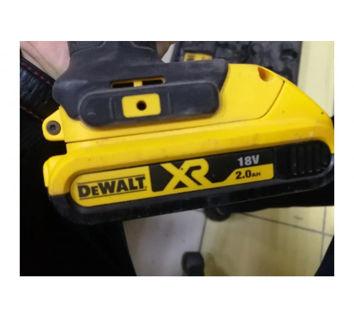 Дрель-шуруповерт DEWALT 2.0 Ач DCD771D2