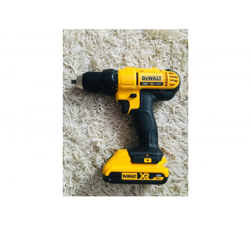 Дрель-шуруповерт DEWALT 2.0 Ач DCD771D2