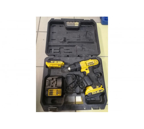 Дрель-шуруповерт DEWALT 2.0 Ач DCD771D2