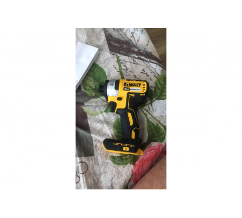 Дрель-шуруповерт DEWALT 2.0 Ач DCD771D2