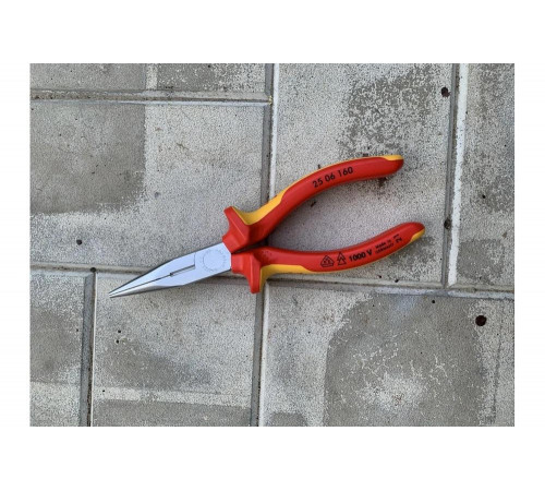 Длинногубцы с резцом KNIPEX KN-2506160 Длинногубцы с резцом KNIPEX KN-2506160