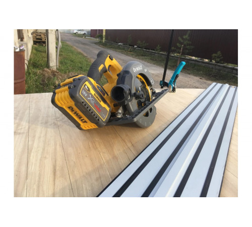 Бесщеточная дисковая ручная пила DEWALT DCS576N