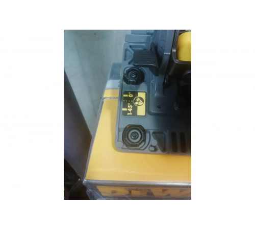 Бесщеточная дисковая ручная пила DEWALT DCS576N