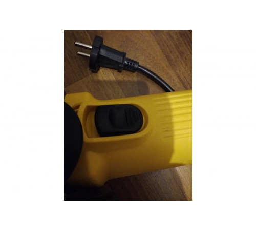 Угловая шлифмашина DEWALT DWE4015