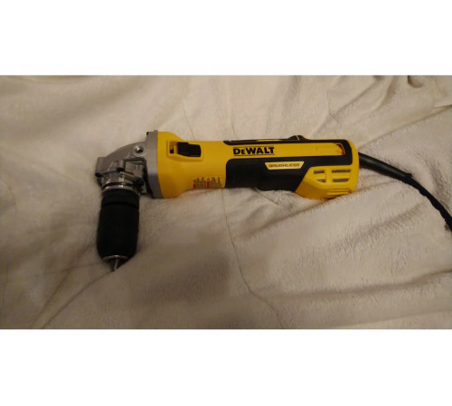Бесщёточная угловая шлифмашина DEWALT DWE4357-QS
