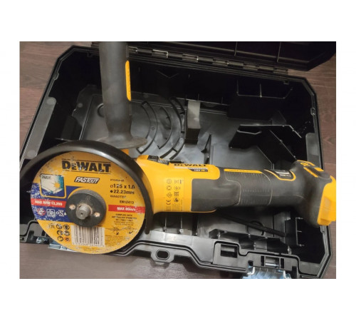 Бесщеточная угловая шлифмашина DEWALT DCG405NT