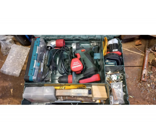 Дрель-шуруповерт METABO PowerMaxx BS Basic x2 (600080500) Дрель-шуруповерт METABO PowerMaxx BS Basic x2 (600080500)