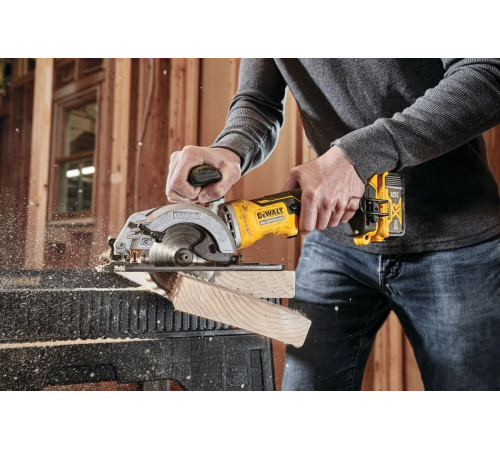 Аккумуляторная дисковая пила Dewalt DCS571N, 20 В, 115 мм, 4500 об/мин, без АКБ и ЗУ DCS571N-XJ-A9