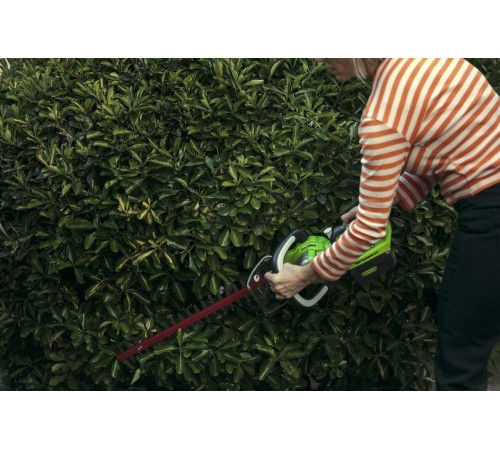 Аккумуляторный кусторез Greenworks Deluxe G24HT57 2200107 Аккумуляторный кусторез Greenworks Deluxe G24HT57 2200107