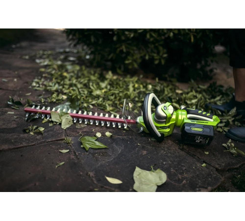 Аккумуляторный кусторез Greenworks Deluxe G24HT57 2200107 Аккумуляторный кусторез Greenworks Deluxe G24HT57 2200107