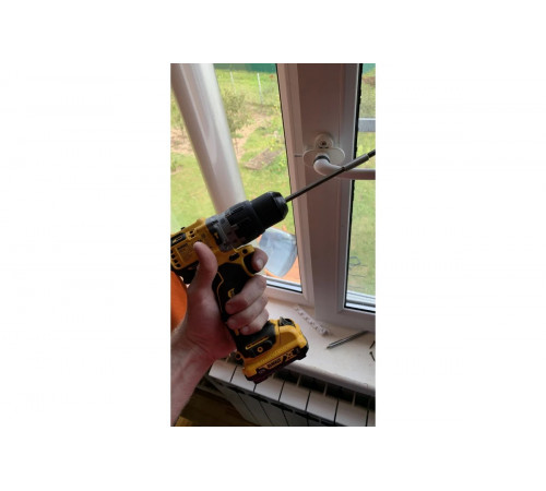 Бесщеточная ударная дрель-шуруповерт DEWALT 12 В XR DCD706D2-QW