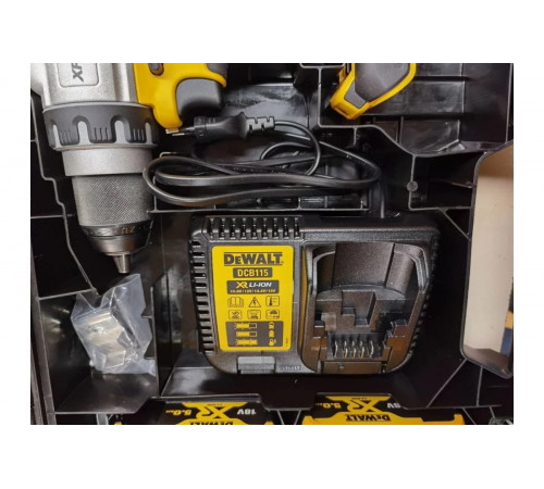Дрель-шуруповерт DEWALT DCD991NT DCD991NT-XJ