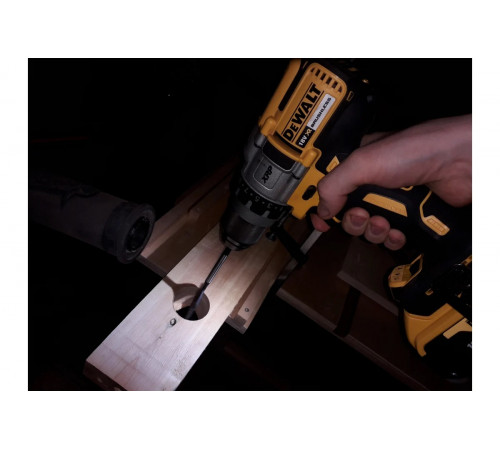 Дрель-шуруповерт DEWALT DCD991NT DCD991NT-XJ