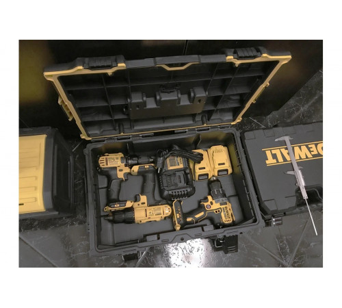 Ящик DEWALT 2.0 DS166 малый DWST83293-1
