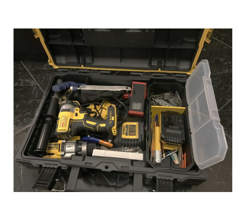 Ящик DEWALT 2.0 DS166 малый DWST83293-1