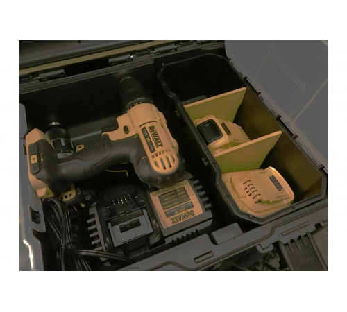 Ящик DEWALT 2.0 DS166 малый DWST83293-1