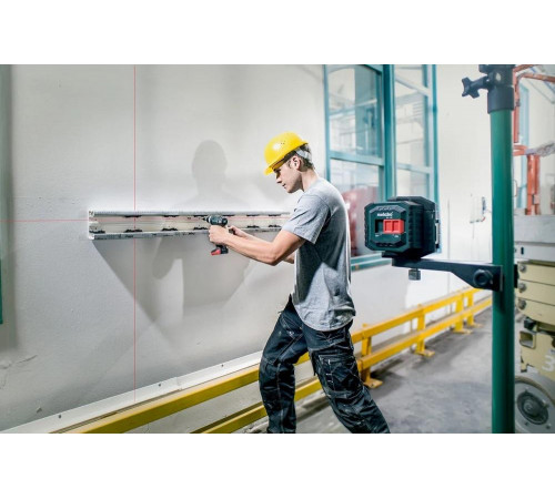 Линейный лазерный нивелир Metabo KLL 2-20 606166000 Линейный лазерный нивелир Metabo KLL 2-20 606166000