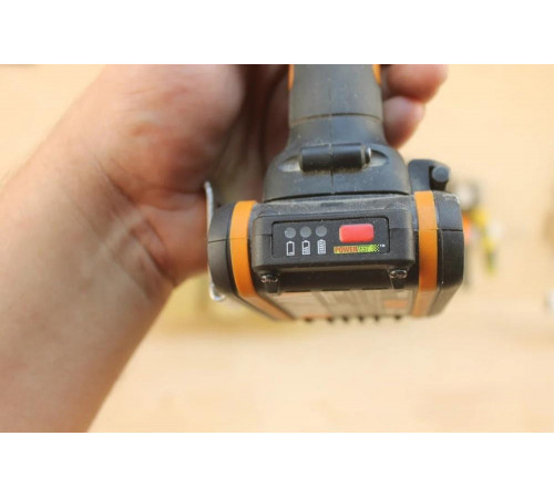 Аккумуляторная дрель-шуруповерт WORX AiDrill WX178.9 Аккумуляторная дрель-шуруповерт WORX AiDrill WX178.9