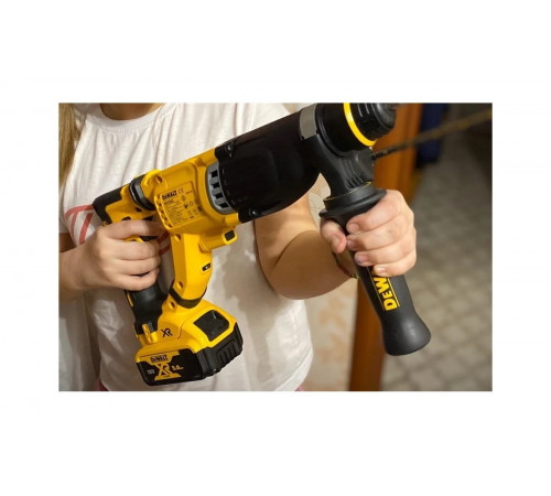 Перфоратор DEWALT 18.0 В XR DCH263N-XJ