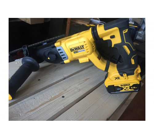 Перфоратор DEWALT 18.0 В XR DCH263N-XJ