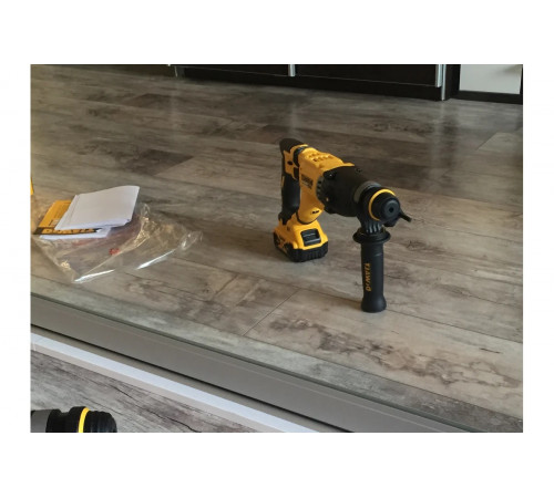 Перфоратор DEWALT 18.0 В XR DCH263N-XJ