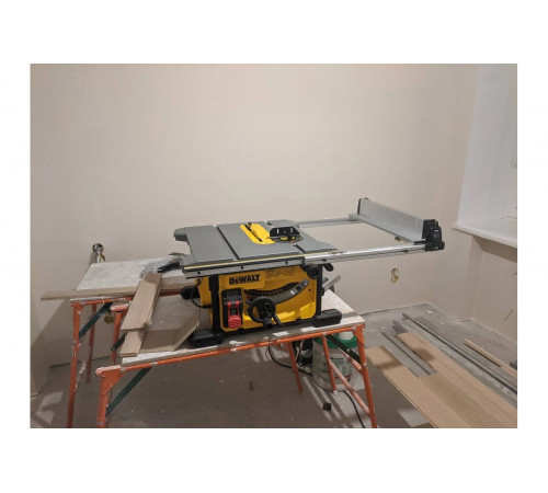 Настольная пила 1850 Вт, 5800 об/мин, диск 210x30 мм DEWALT DWE7485-QS