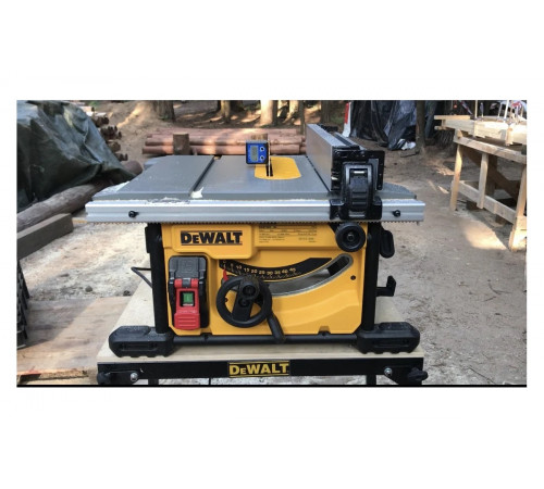 Настольная пила 1850 Вт, 5800 об/мин, диск 210x30 мм DEWALT DWE7485-QS