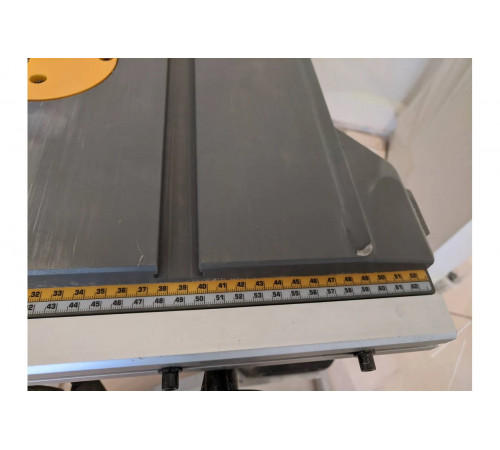 Настольная пила 1850 Вт, 5800 об/мин, диск 210x30 мм DEWALT DWE7485-QS