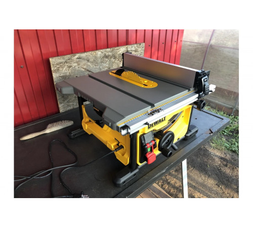 Настольная пила 1850 Вт, 5800 об/мин, диск 210x30 мм DEWALT DWE7485-QS