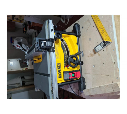 Настольная пила 1850 Вт, 5800 об/мин, диск 210x30 мм DEWALT DWE7485-QS